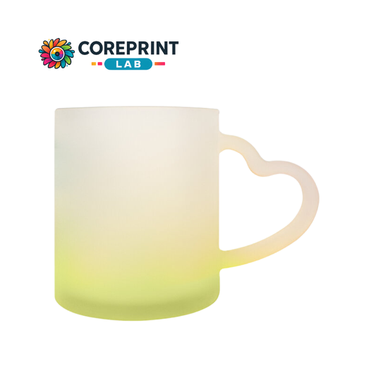 Taza de Vidrio Satinado con Mango en Forma de Corazón y Fondo Amarillo 11oz para Sublimación